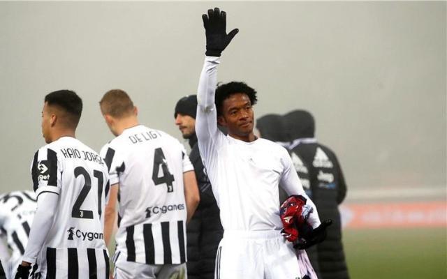 1639882056670015509.jpg epa_soccer_2021-12_2021-12-18_2021-12-18-09649011_epa.jpg